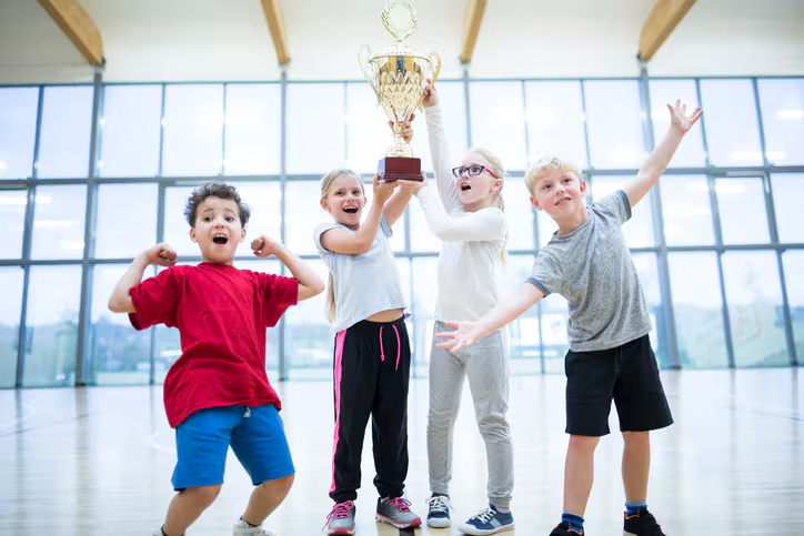 Dít is waarom korfbal de leukste (én modernste) sport is voor je kind